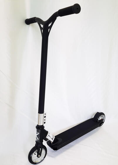 Самокат трюковый ТМ SCOOTER, модель EXTREME, цв. чёрно/сереб.(2261)